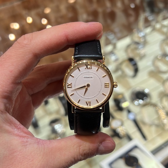 COACH Gold Round Unisex Watch white Roman Numeral Tapestry Dial - Picture 5 of 5